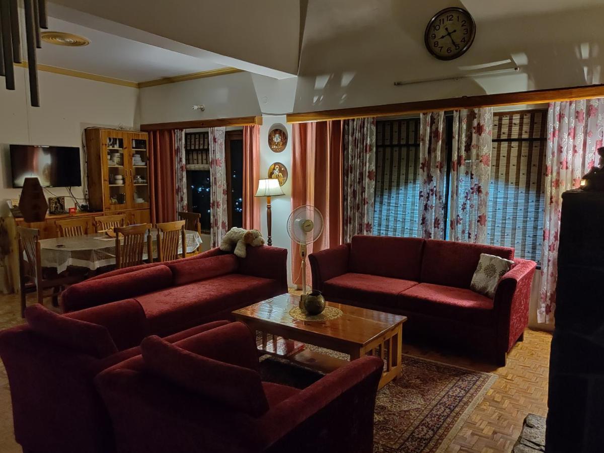 Aashirwad Homestay Kulu Buitenkant foto