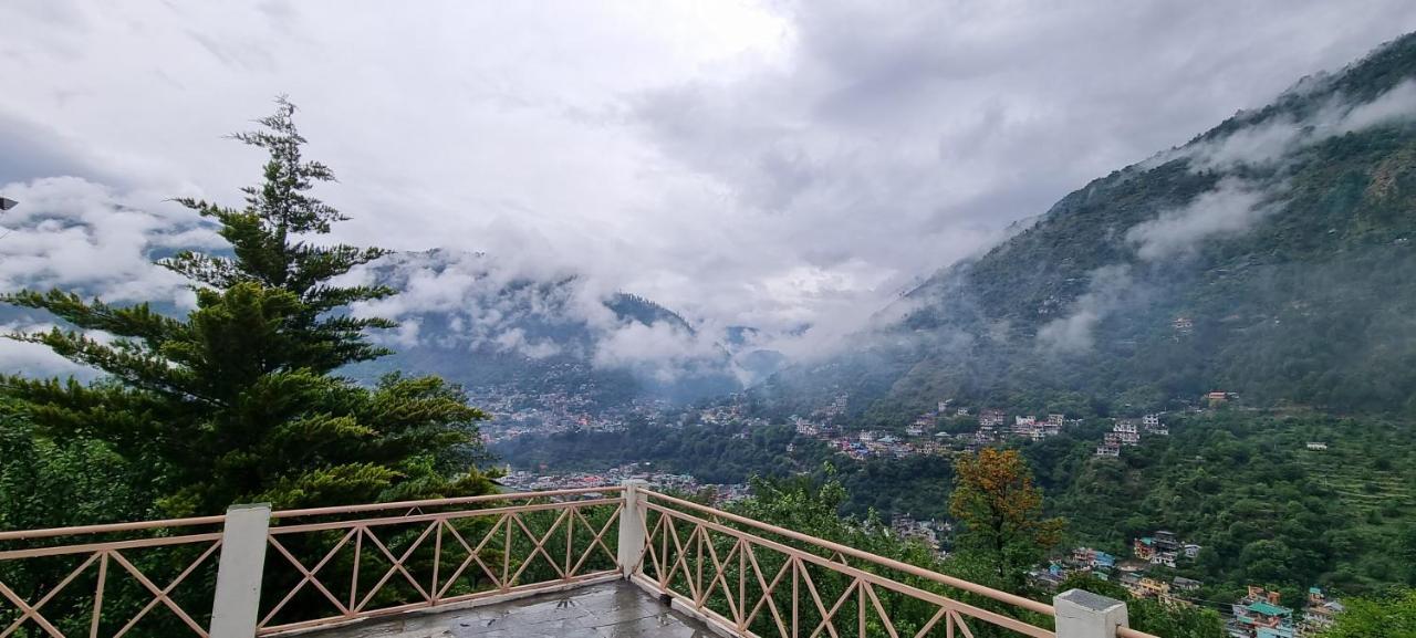 Aashirwad Homestay Kulu Buitenkant foto