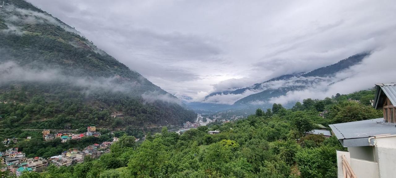 Aashirwad Homestay Kulu Buitenkant foto