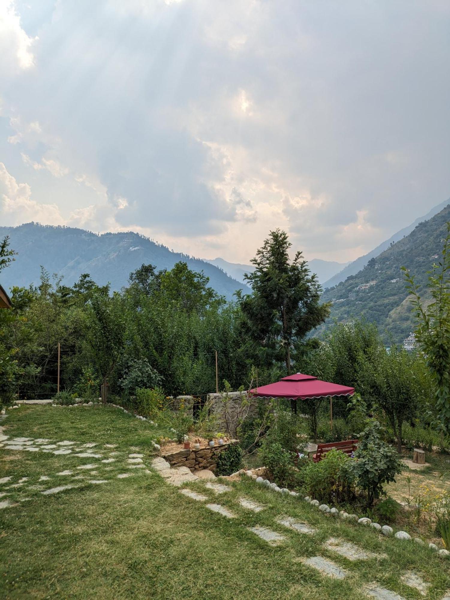 Aashirwad Homestay Kulu Buitenkant foto